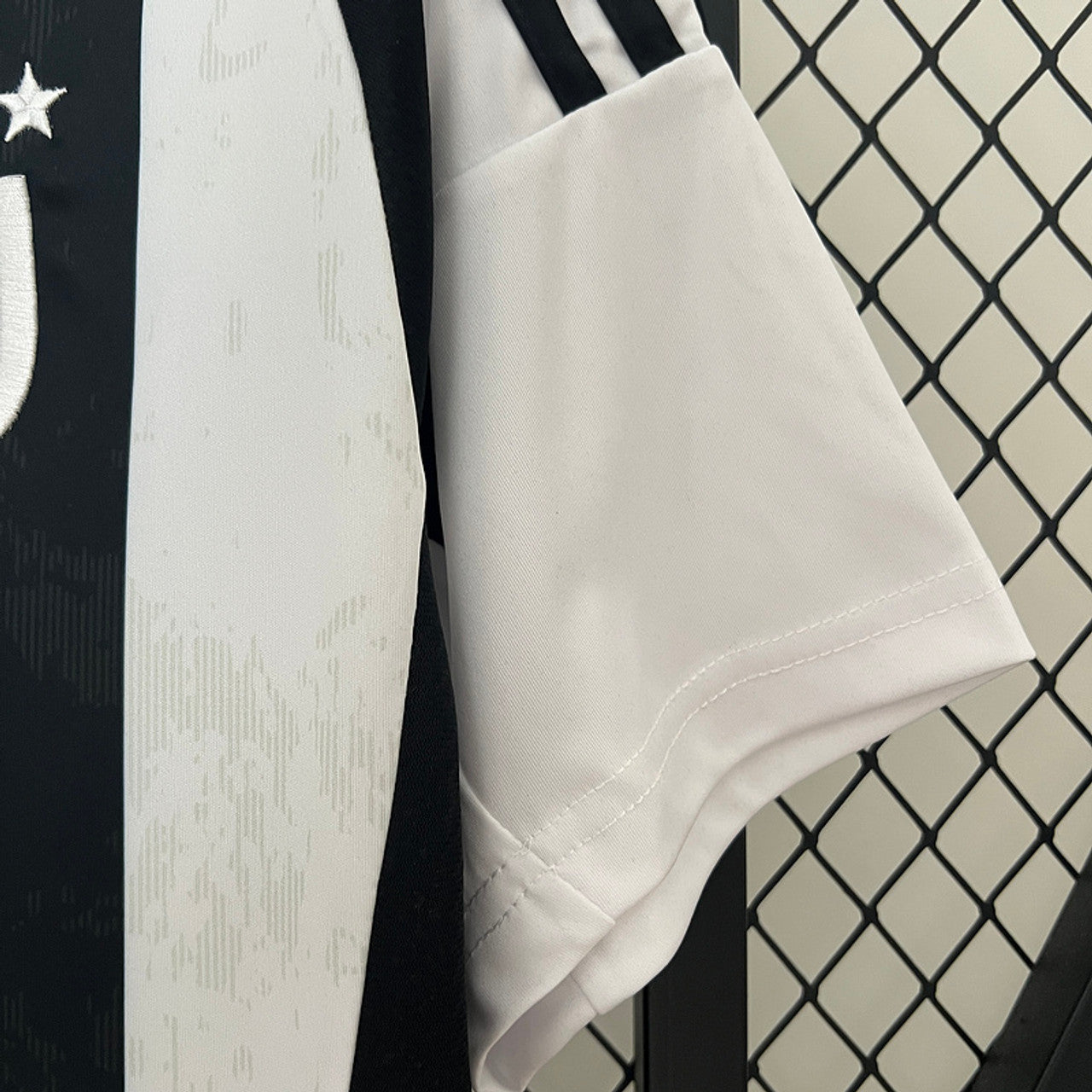 Juventus 24/25 Home Kit