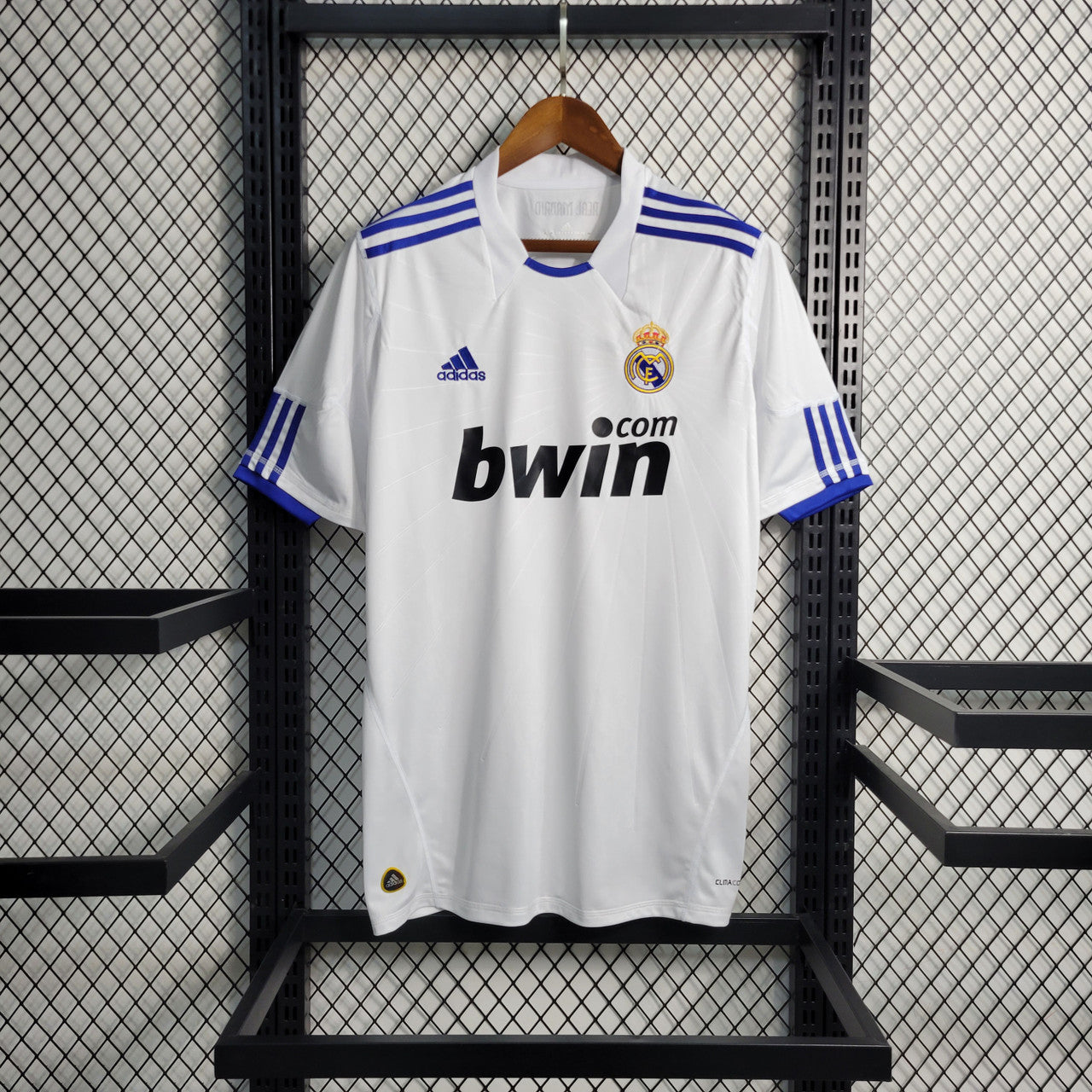 Real Madrid 10/11 Home Kit
