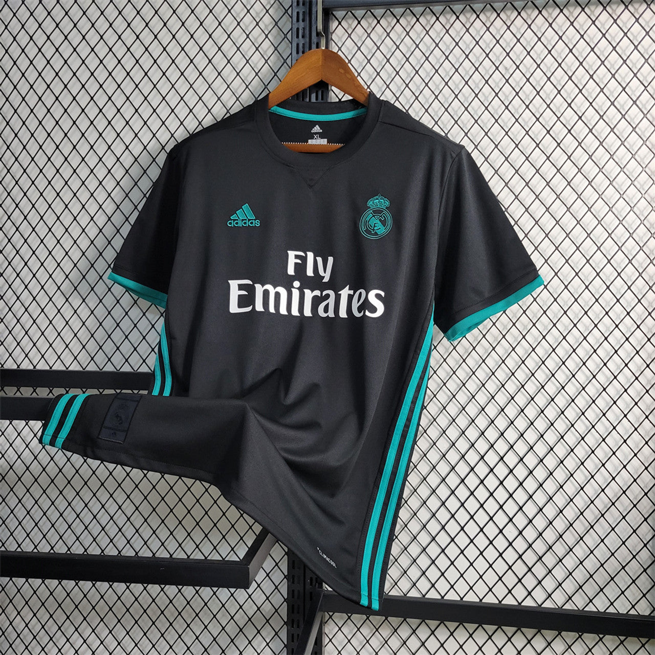 Real Madrid 17/18 Third Kit