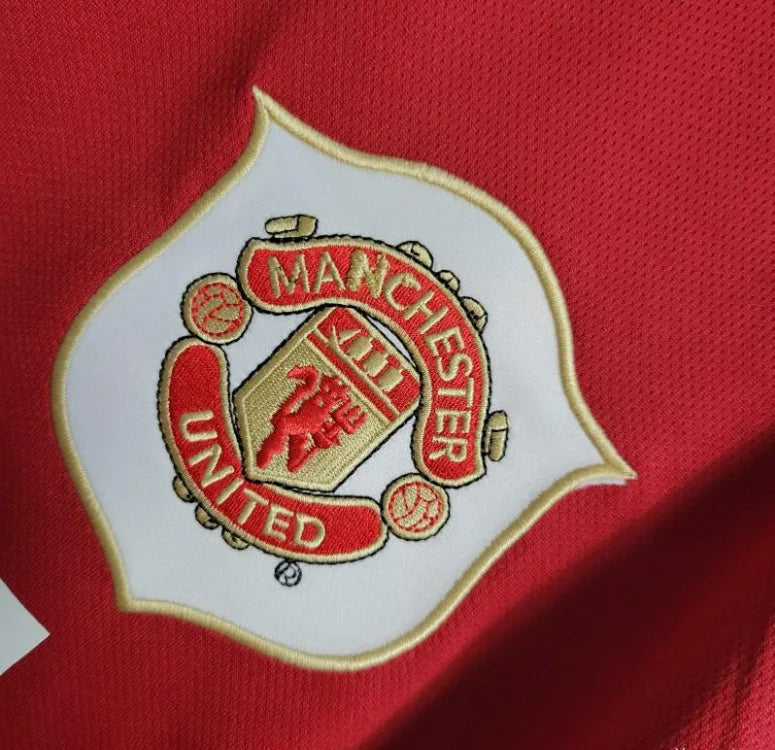 Manchester United 06/07 Home Kit