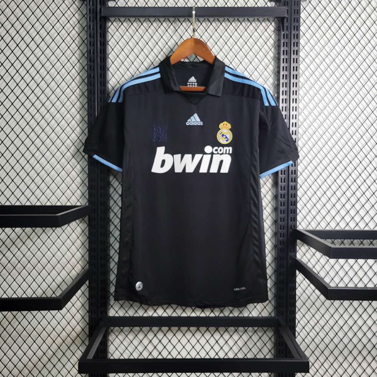 Real Madrid 09/10 Away Kit