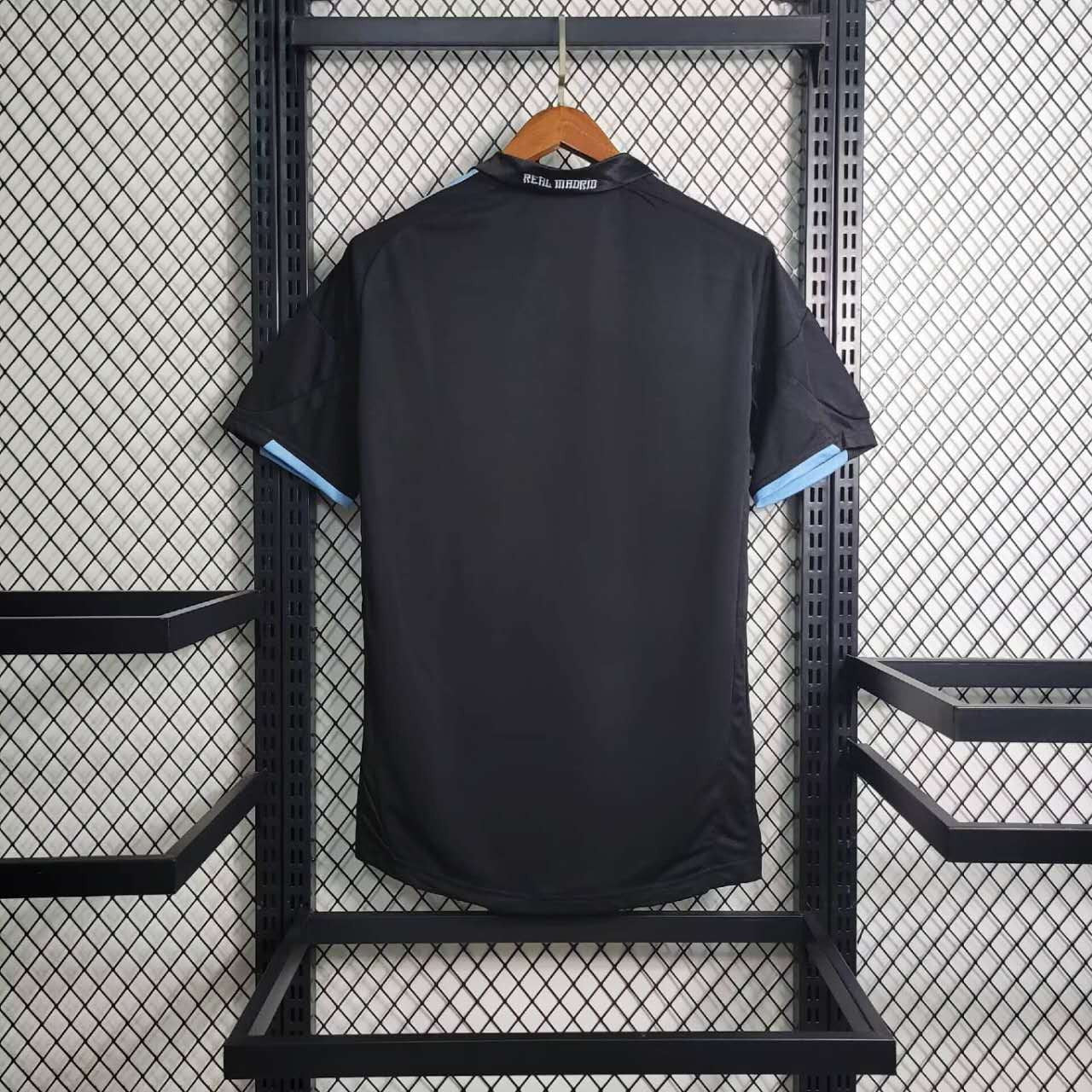 Real Madrid 09/10 Away Kit