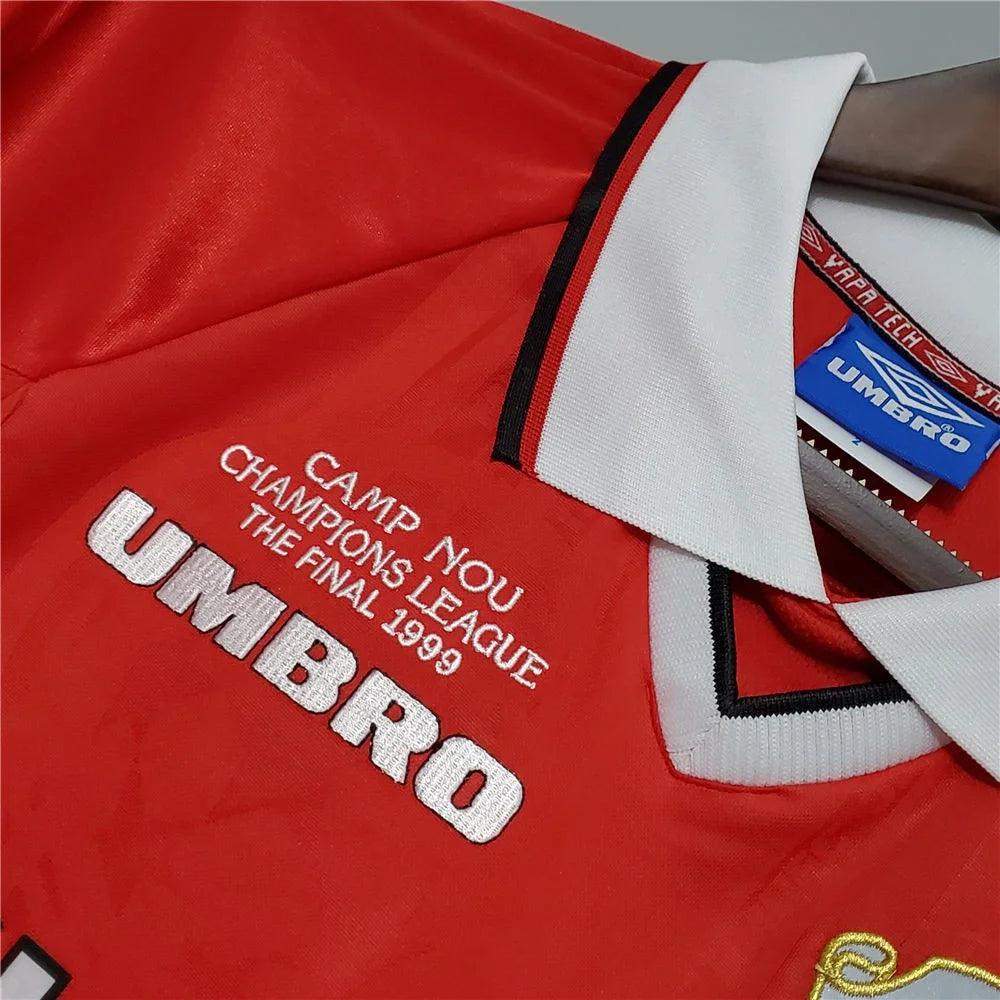 Manchester United 98/99 Home Kit