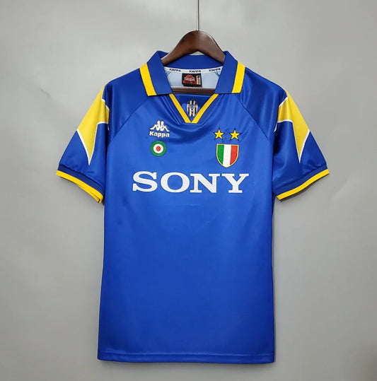Juventus 96/97 Away Kit