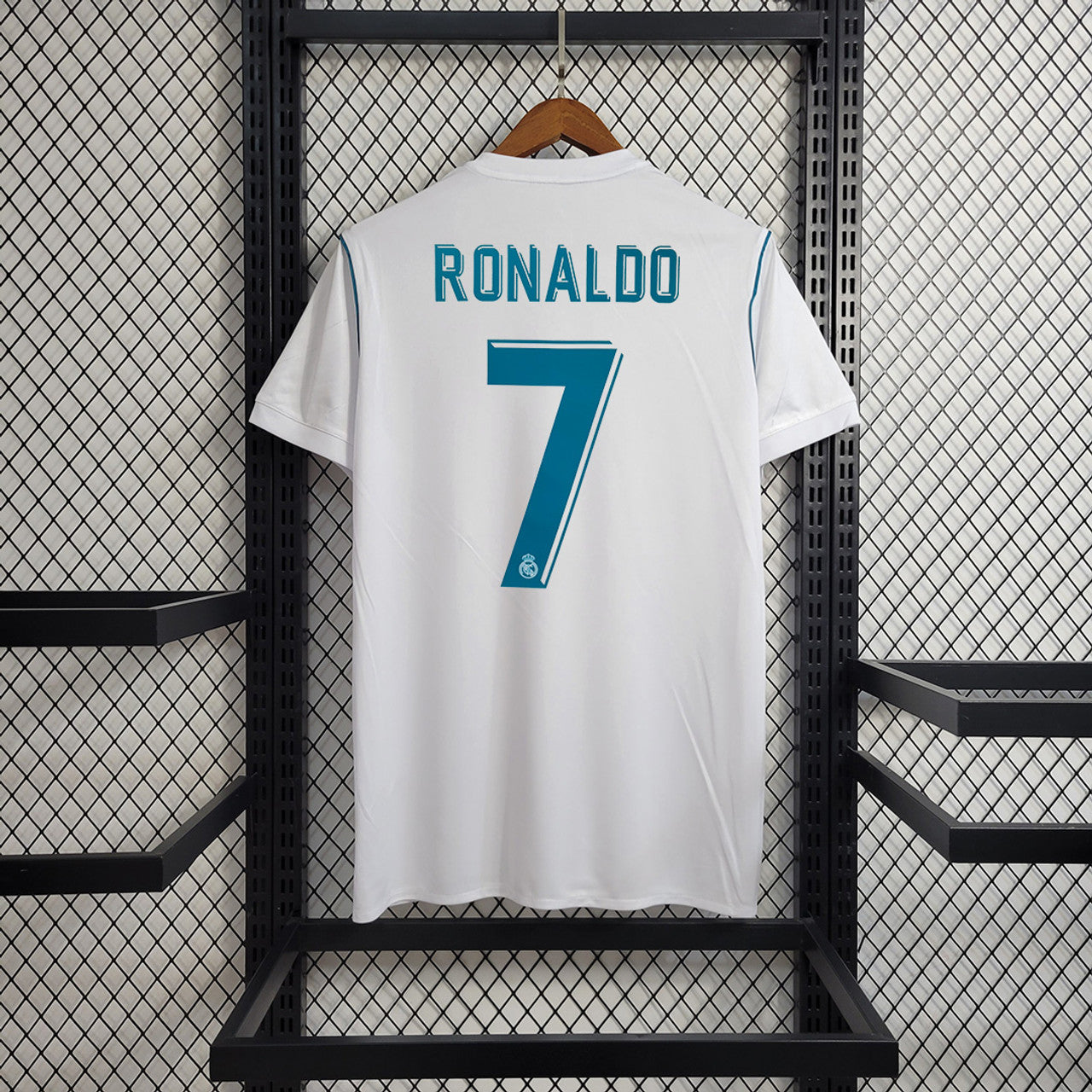 Real Madrid 17/18 Home Kit