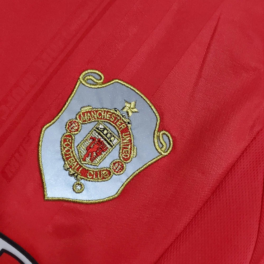 Manchester United 98/99 Home Kit