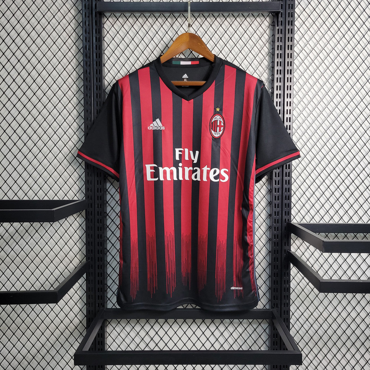 AC Milan 16/17 Home Kit