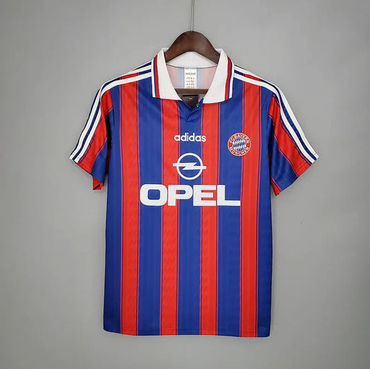 Bayern 96/97 Home Kit