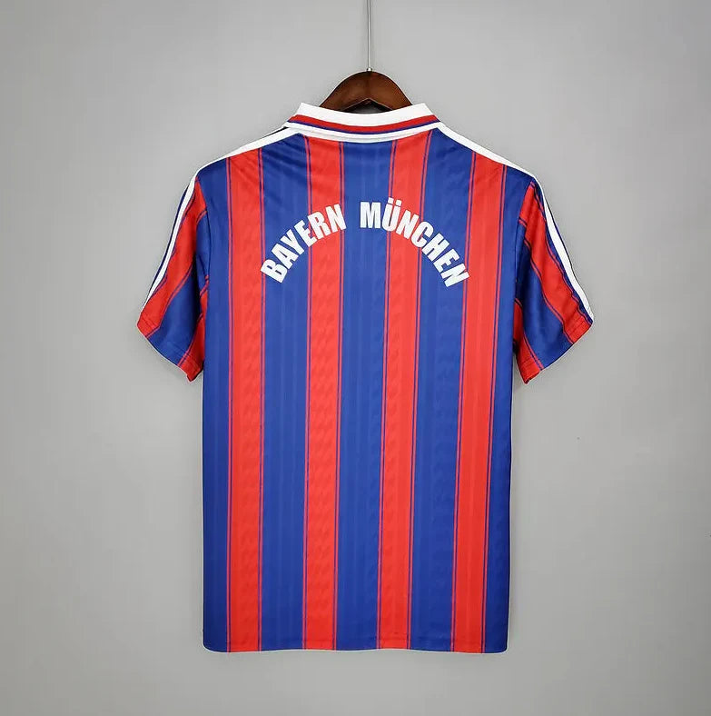 Bayern 96/97 Home Kit