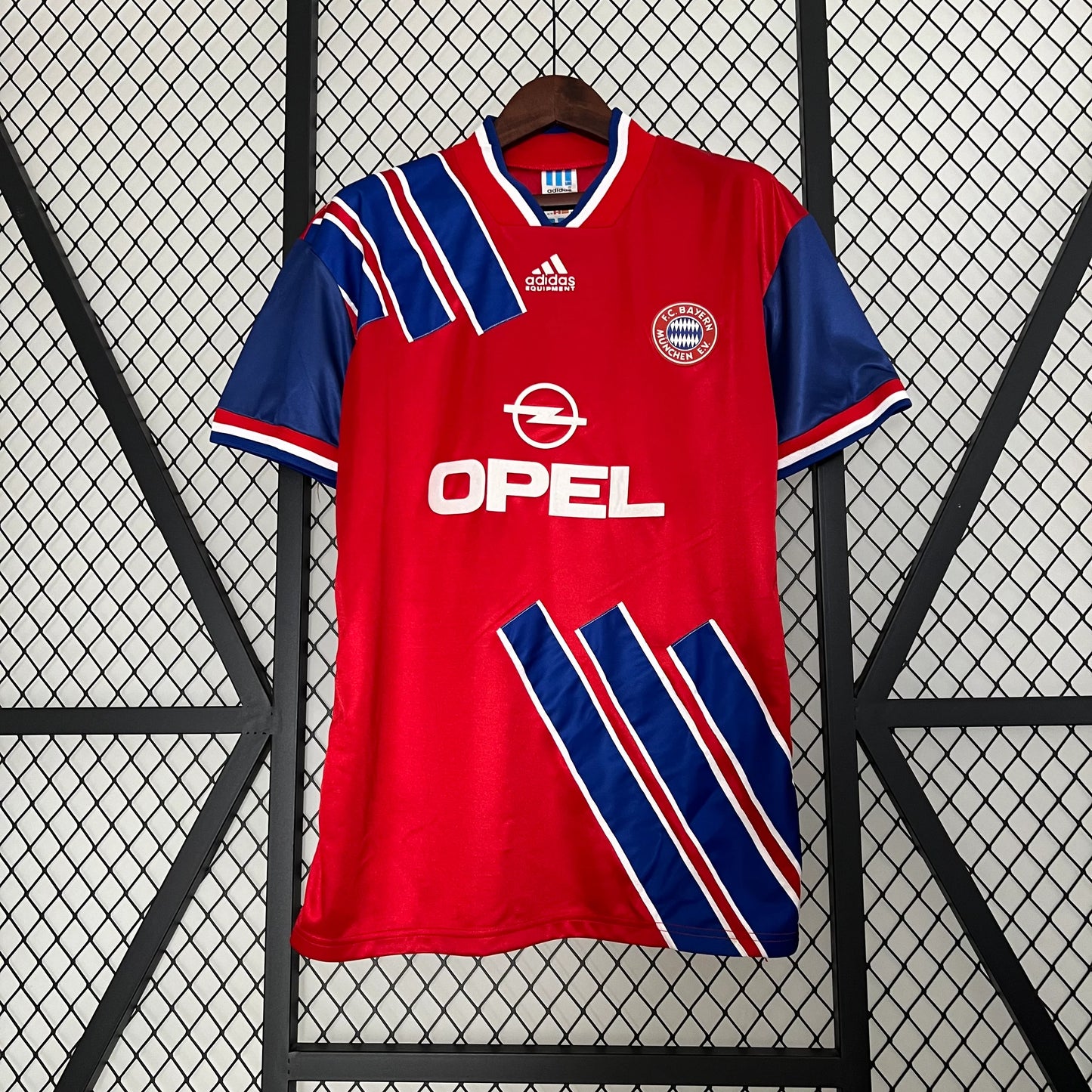 Bayern 94/95 Home Kit