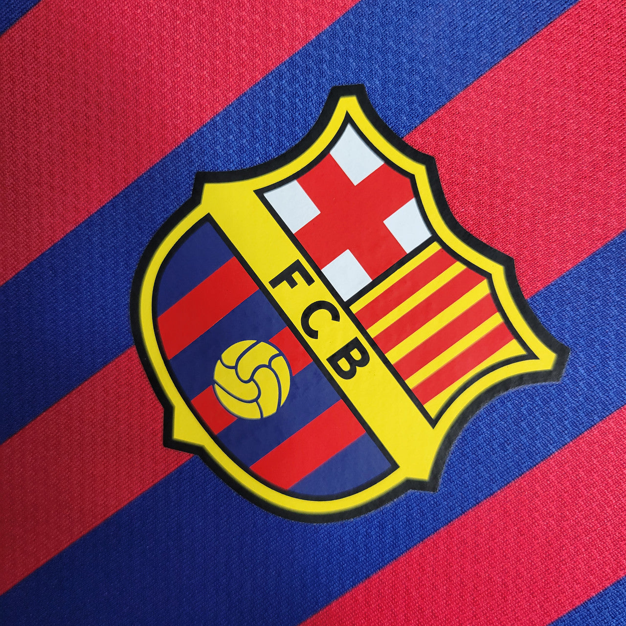 Barcelona 11/12 Home Kit